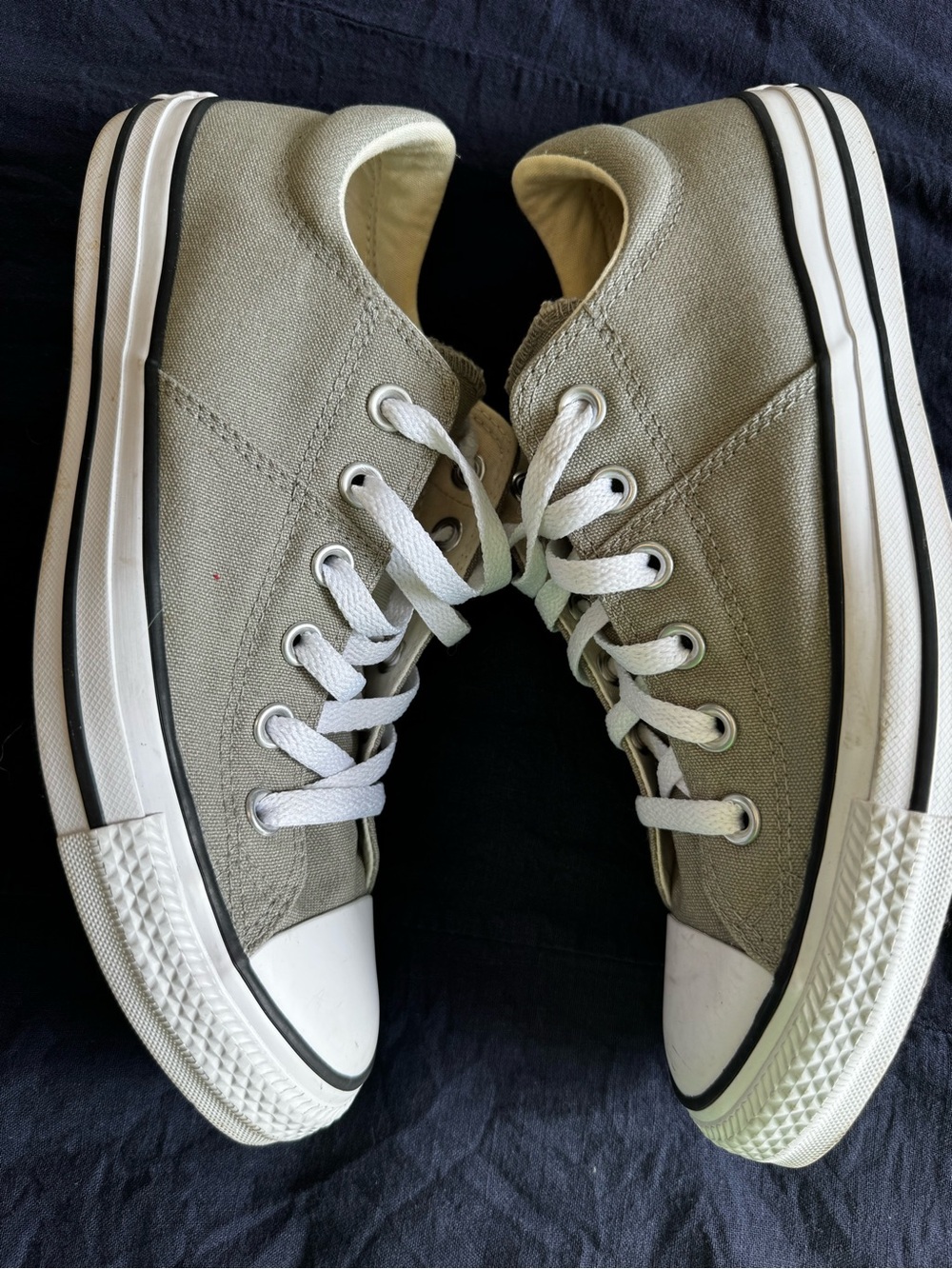 Converse All Star Low Top Sneakers Gray & White Womens Size 9 - Picture 4 of 8